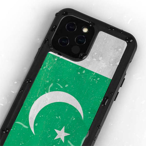 Pakistan Flag Distressed iPhone 12 Pro Waterproof Case